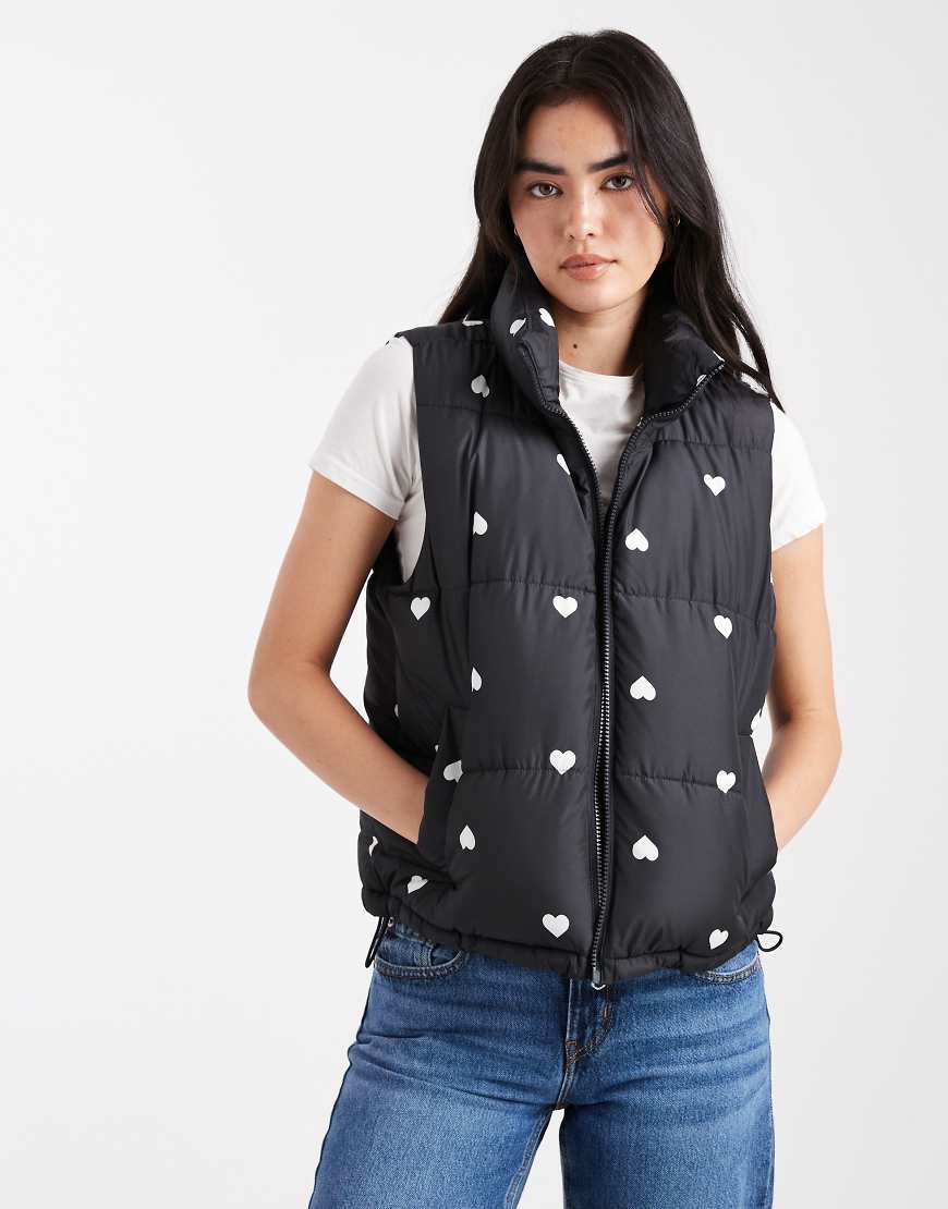 Hollister - Steppweste aus Nylon in Schwarz mit Herzmuster von Hollister