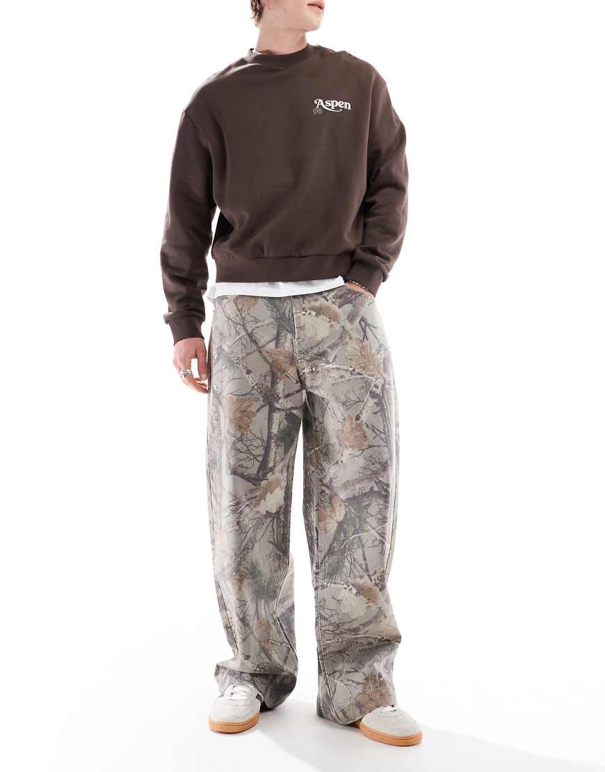 Hollister - Superweit geschnittene Carpenter-Jeans mit Military-Muster-Grün von Hollister