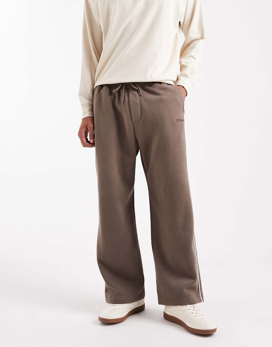 Hollister - Superweite Jogginghose in Braun ohne Bündchen-Grau Hollister - Superweite Jogginghose in Braun ohne Bündchen-Grau von Hollister