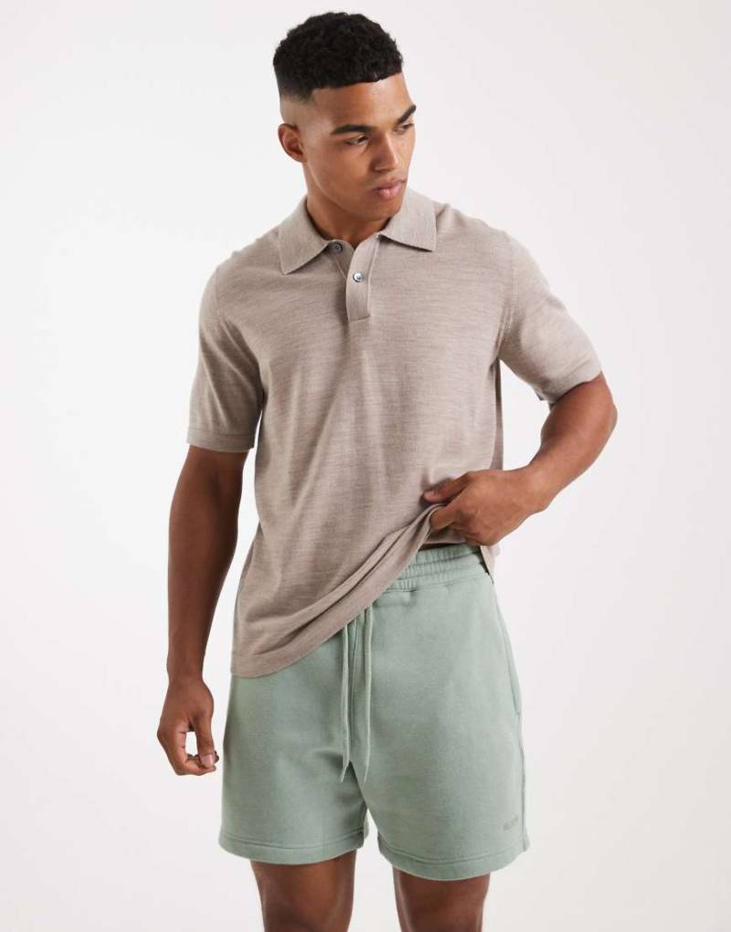 Hollister - Weite, knielange Shorts in Khaki-Grün von Hollister