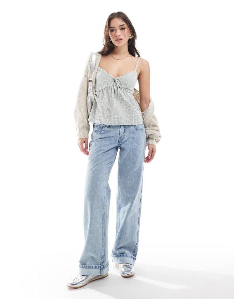 Hollister - Weite Jeans in heller Used-Waschung mit niedrigem Bund-Blau von Hollister