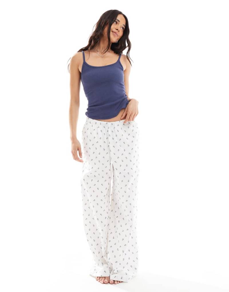 Hollister - Weite Pyjama-Hose mit niedrigem Bund und Ankermuster-Bunt von Hollister