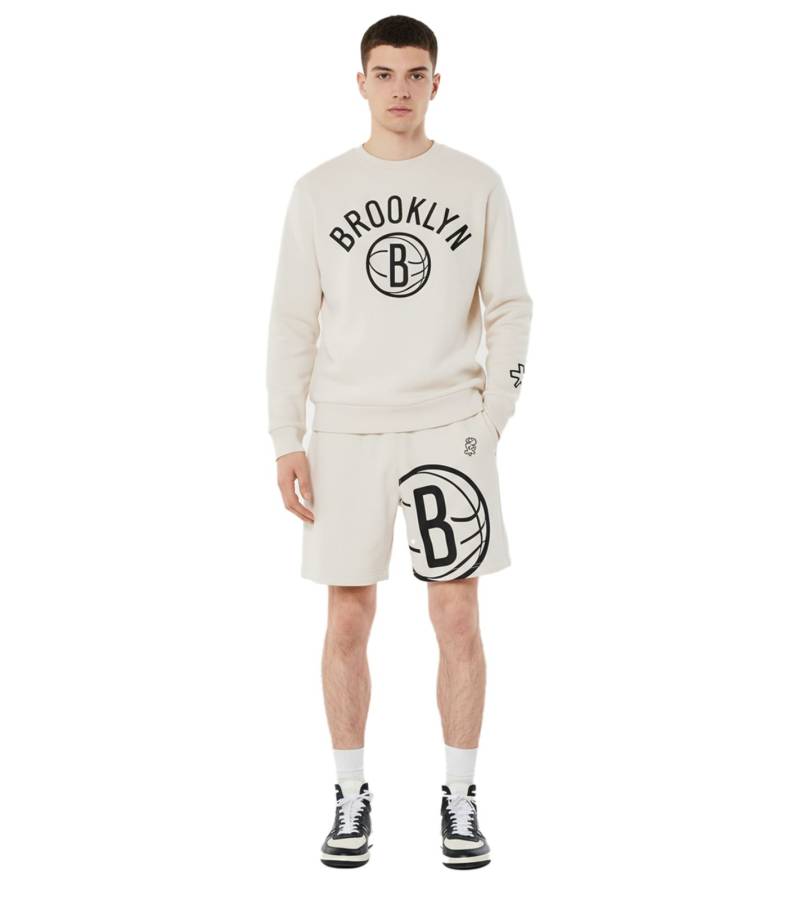 Hollister X NBA Brooklyn Nets Sweat-Shorts mit Team-Logo-Print Sport-Hose Baumwoll-Hose 328-278-0257-401 Beige von Hollister