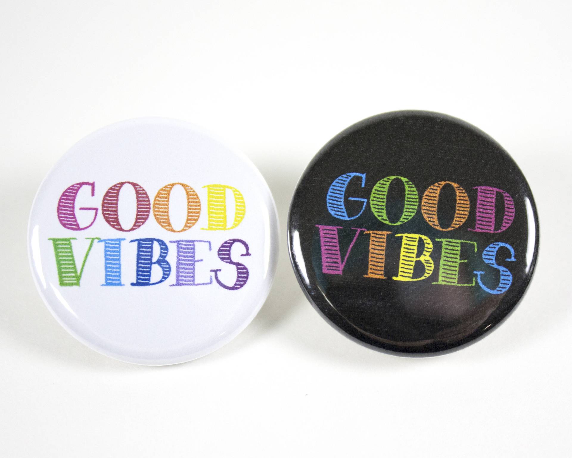 Good Vibes - 3 cm Große Buttons Good Vibes - 3 cm Große Buttons von HollyKWhitney