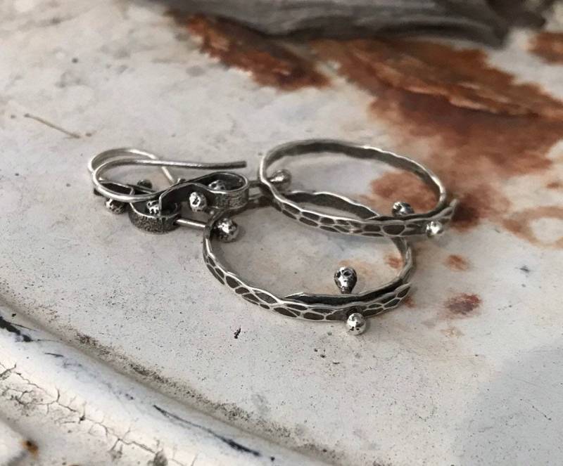 sterling Silber Creolen, Kinetisch, Gehämmert, Metallschmied Schmuck sterling Silber Creolen, Kinetisch, Gehämmert, Metallschmied Schmuck von HollyPresley