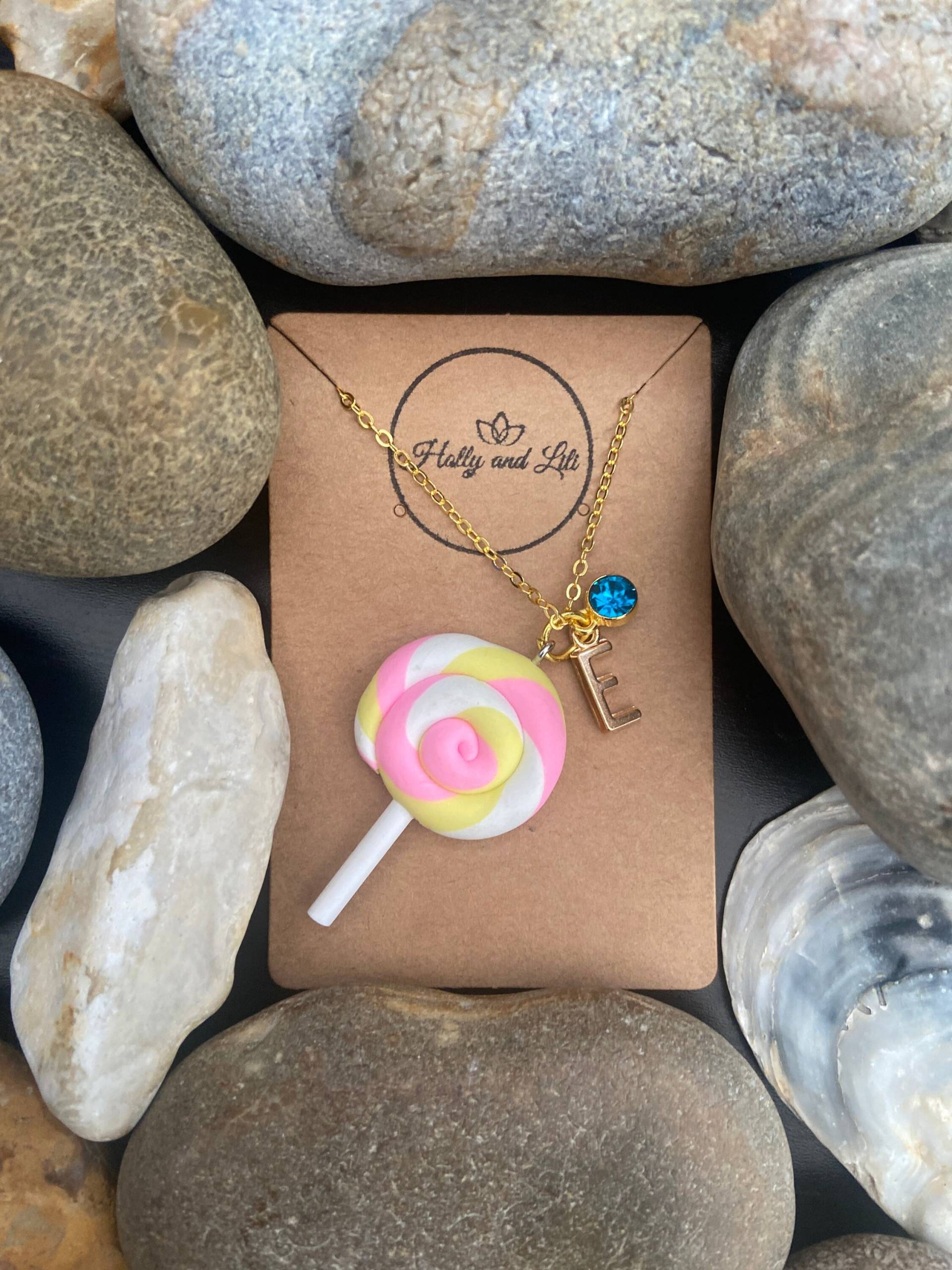 Lollipop Gelb Multi, Personalisierte Anhänger Charm Halskette, Alphabet Initialen, Birthstone Charm, Erste Geschenk Für Tochter, Einzigartig von HollyandLili