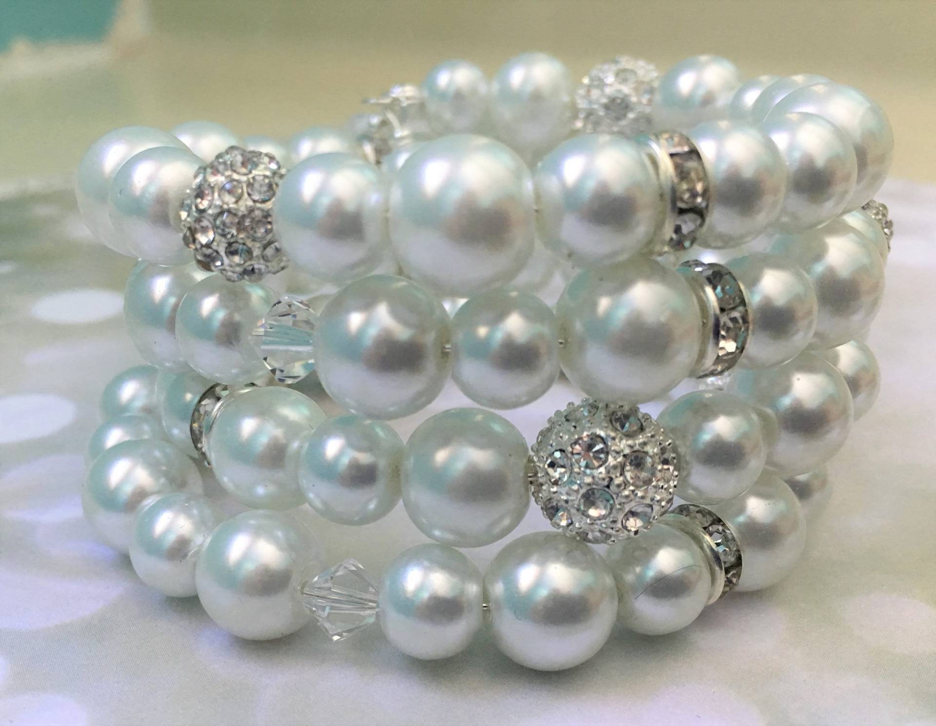 Chunky Pearl Wrap Perlenarmband Silberarmband Weiße Perle Brautarmband Hochzeitsschmuck Manschettenarmband Weiß Chunky Pearl Wrap Perlenarmband Silberarmband Weiße Perle Brautarmband Hochzeitsschmuck Manschettenarmband Weiß von HollysBridalDesigns