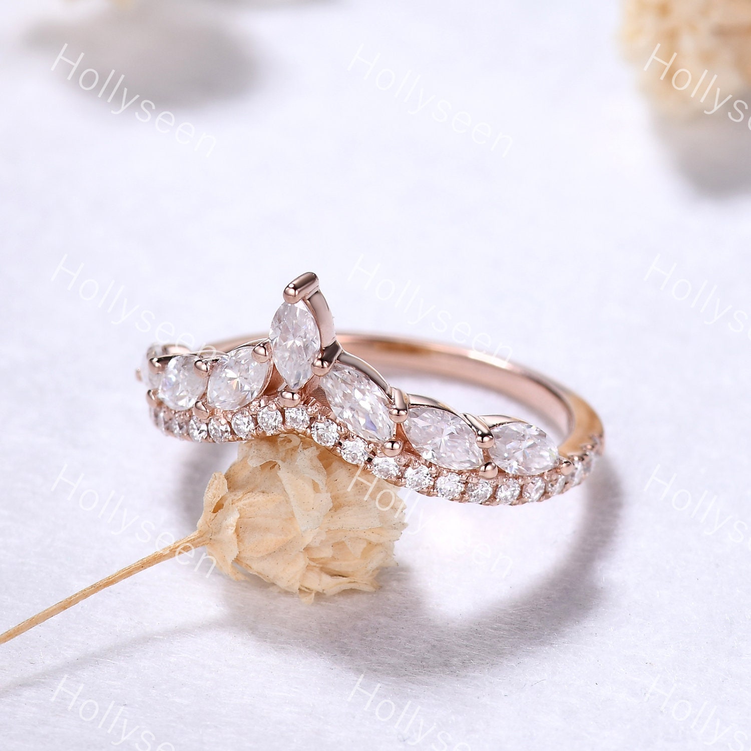 Marquise Moissanite Gebogen Ehering Band 14K Rose Gold Stapelbar Brautring Verlobung Matching Stapelring Für Frauen von Hollyseen