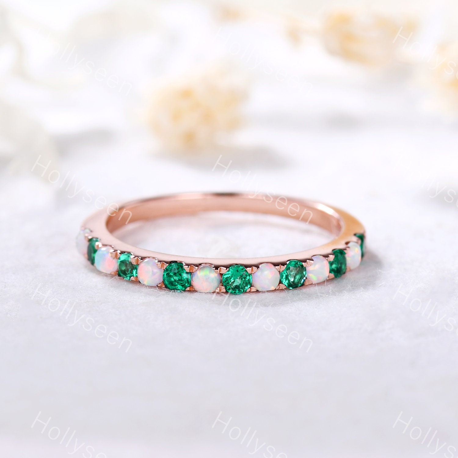 Opal Smaragd Ehering Feueropal Verlobungsring 925 Sterling Silber 14K Rose Gold Halbe Ewigkeit Grün Geburtsstein Passendes Band Stapelbar von Hollyseen