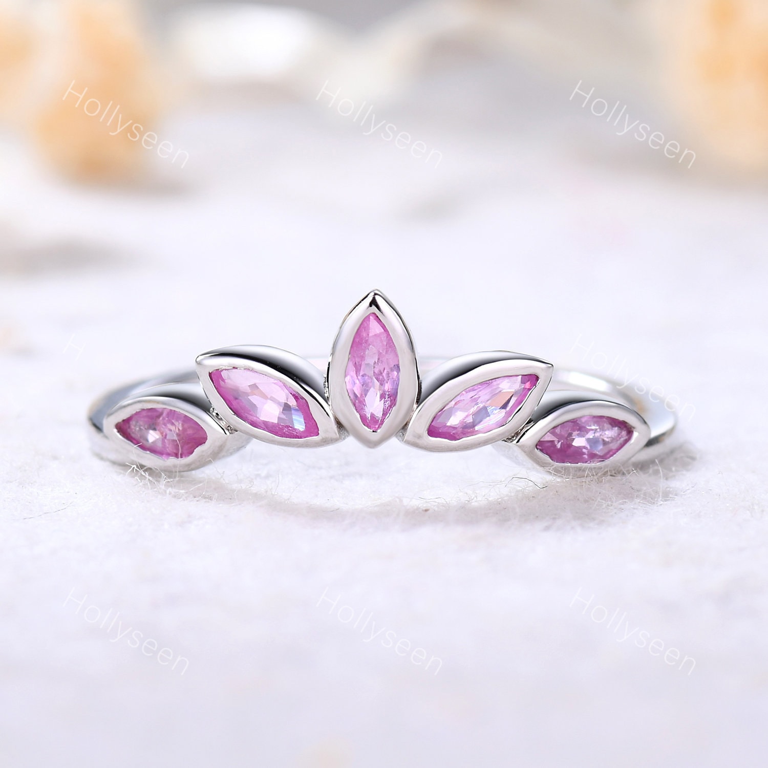 Pink Saphir Ehering Weißgold Geschwungener Marquise Vintage Ring Unikat Zierlicher Für Frauen von Hollyseen