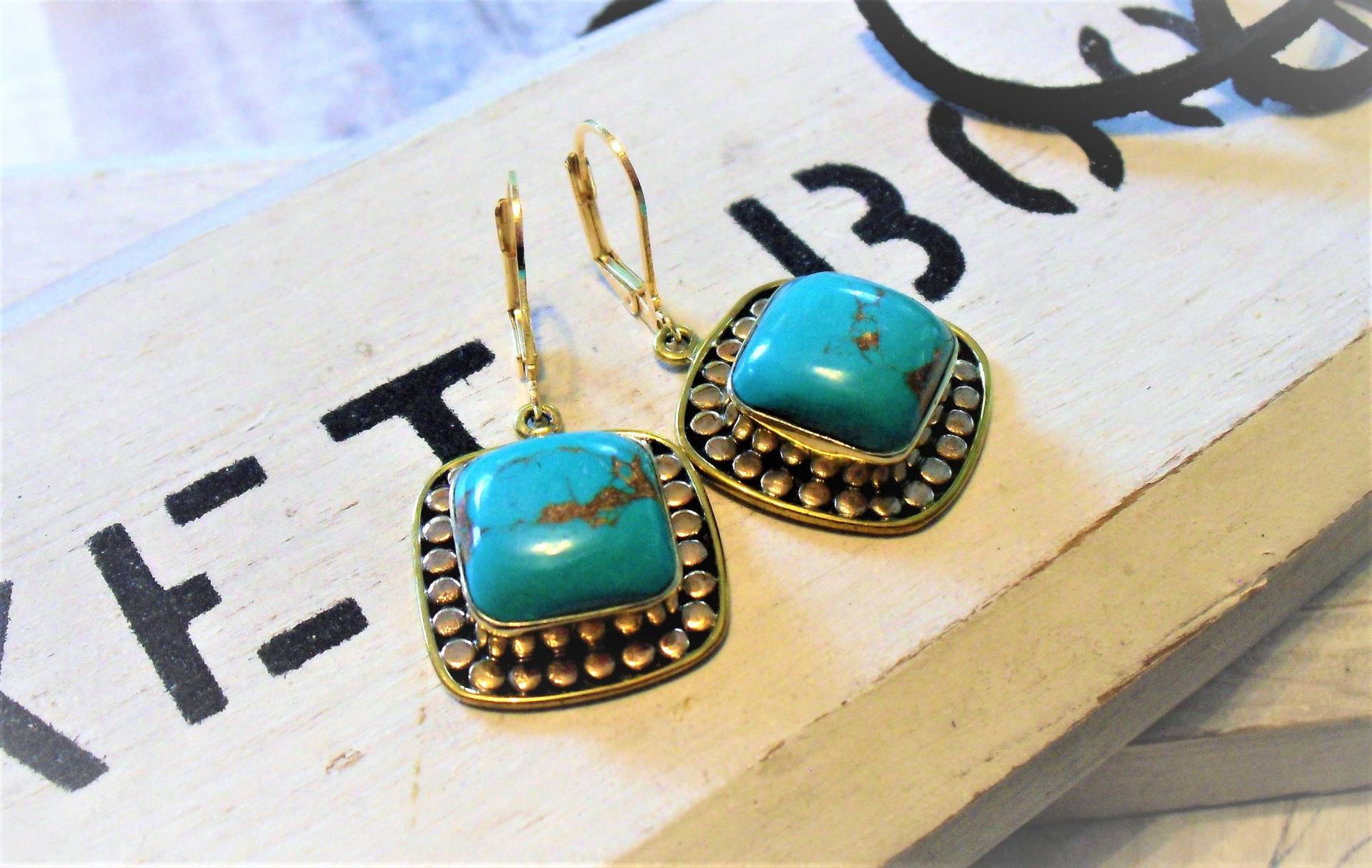 Dappled Skies, Genuine Large Turquoise With Copper Veins in Three Metals Gold, Champagne Silver, Classic Cowgirl By Hollywood Hillbilly Dappled Skies, Genuine Large Turquoise With Copper Veins in Three Metals Gold, Champagne Silver, Classic Cowgirl By Hollywood Hillbilly von HollywoodHillbilly
