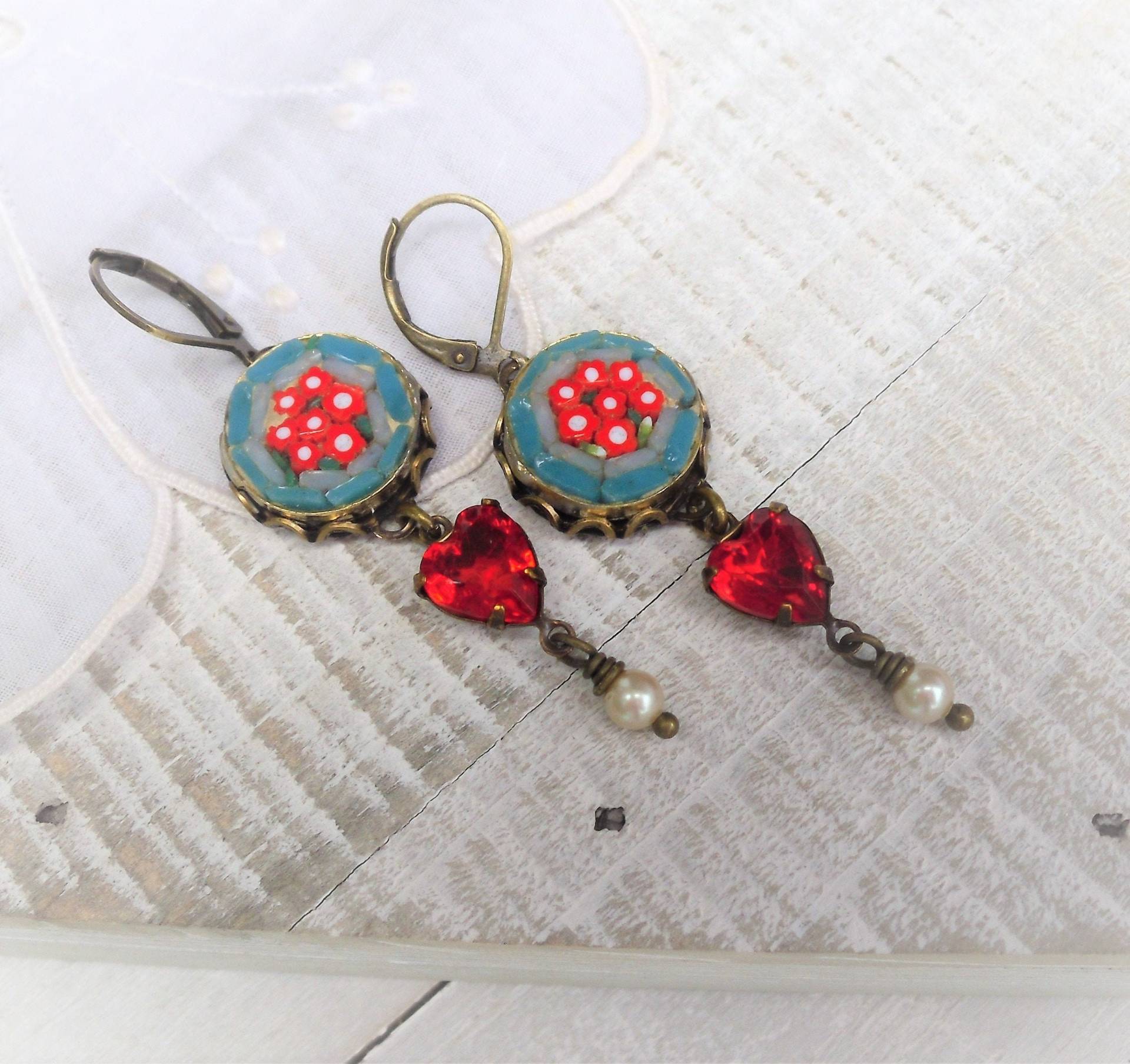 Roman Hearts, Micro Mosaic Flower Altered Vintage , Red Glass Heartjewels & Pearl Assemblage Earrings Hollywood Hillbilly Roman Hearts, Micro Mosaic Flower Altered Vintage , Red Glass Heartjewels & Pearl Assemblage Earrings Hollywood Hillbilly von HollywoodHillbilly