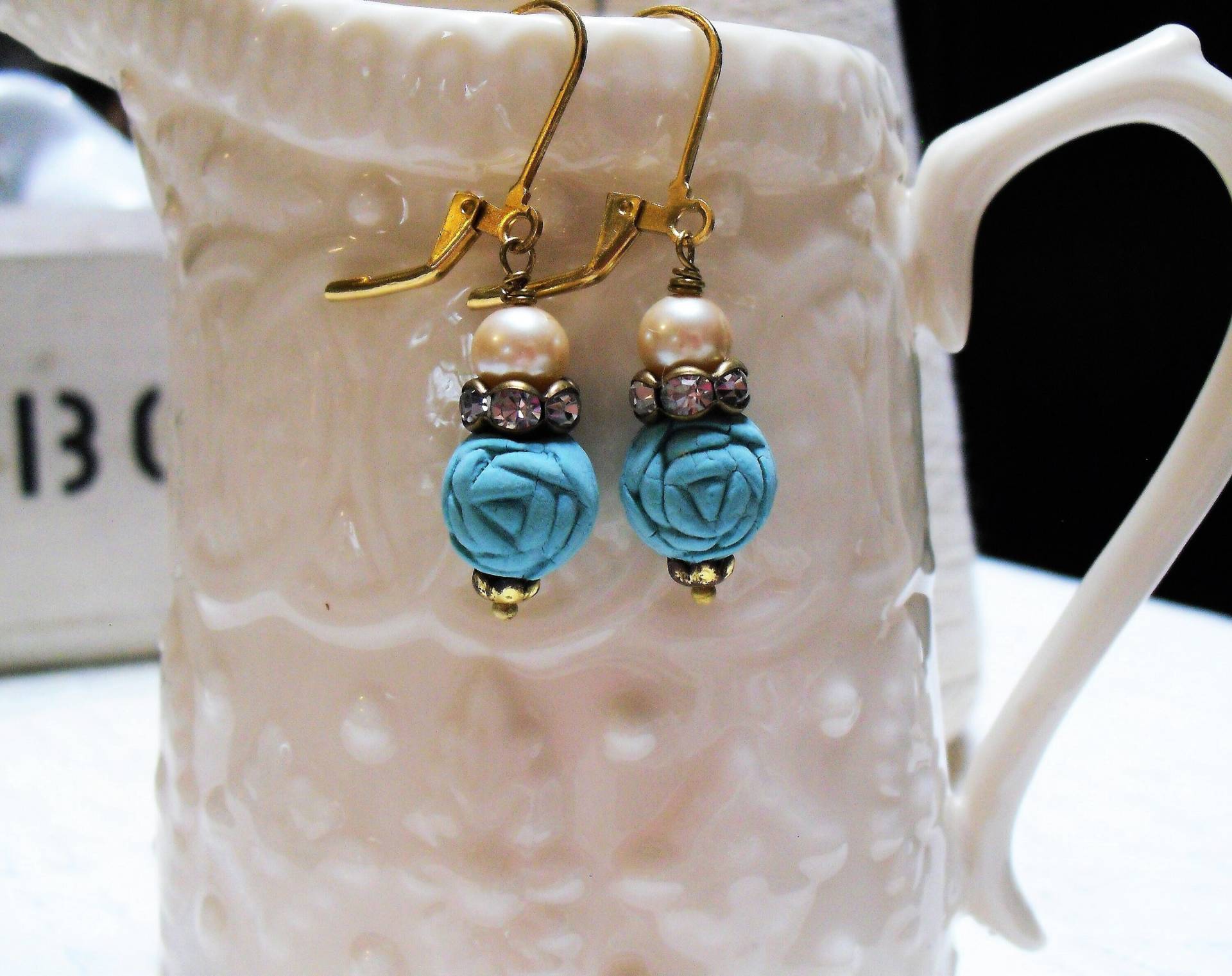 Scent Of Roses, Antique Crushed Real Rose Petal Beads, Sky Blue, Vintage Pearls & Rhinestone Assemblages Earrings By Hollywood Hillbilly Scent Of Roses, Antique Crushed Real Rose Petal Beads, Sky Blue, Vintage Pearls & Rhinestone Assemblages Earrings By Hollywood Hillbilly von HollywoodHillbilly