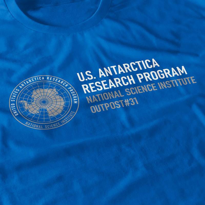 The Thing Shirt Us Antarktis Forschungsprogramm Sci-Fi Fan Geschenk The Thing Shirt Us Antarktis Forschungsprogramm Sci-Fi Fan Geschenk von Blockbustees
