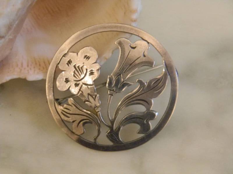 Hübsche Alte Anstecknadel Silber 800 Hübsche Alte Anstecknadel Silber 800 von Holunderhof