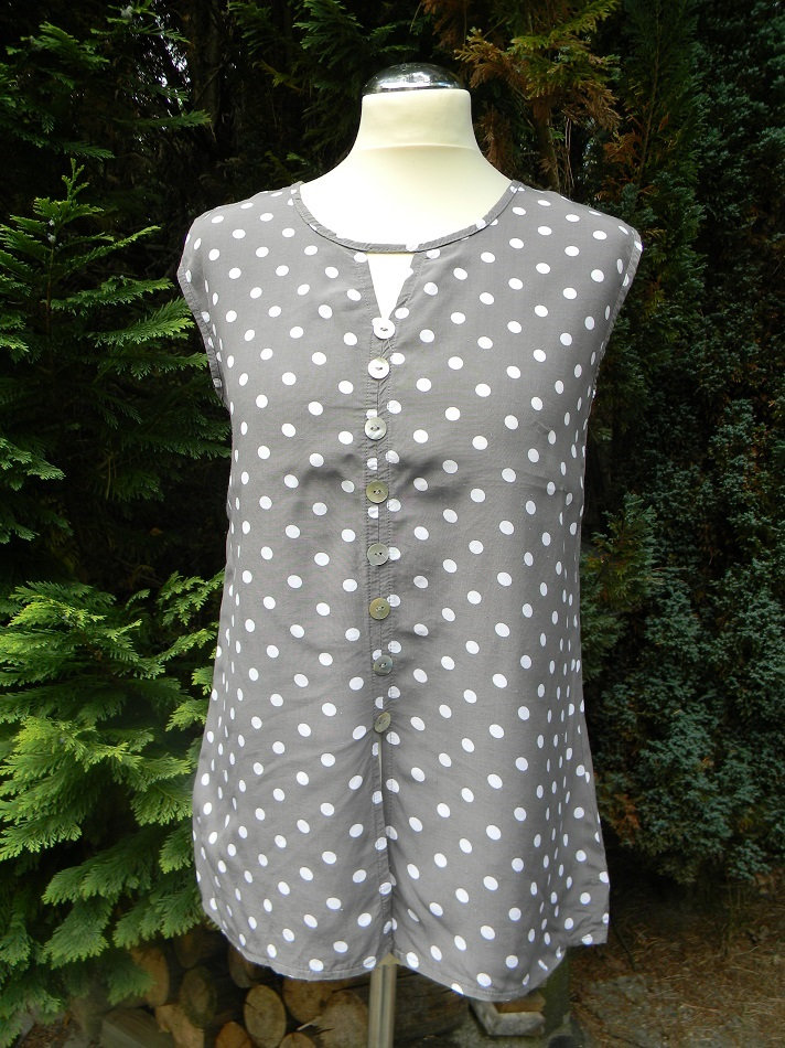 Sommerliche Bluse Gr. 36/38 von Holunderhof