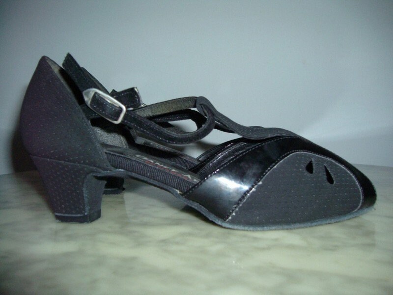 Vintage Tanzschuhe Gr. 4 Diamant Vintage Tanzschuhe Gr. 4 Diamant von Holunderhof