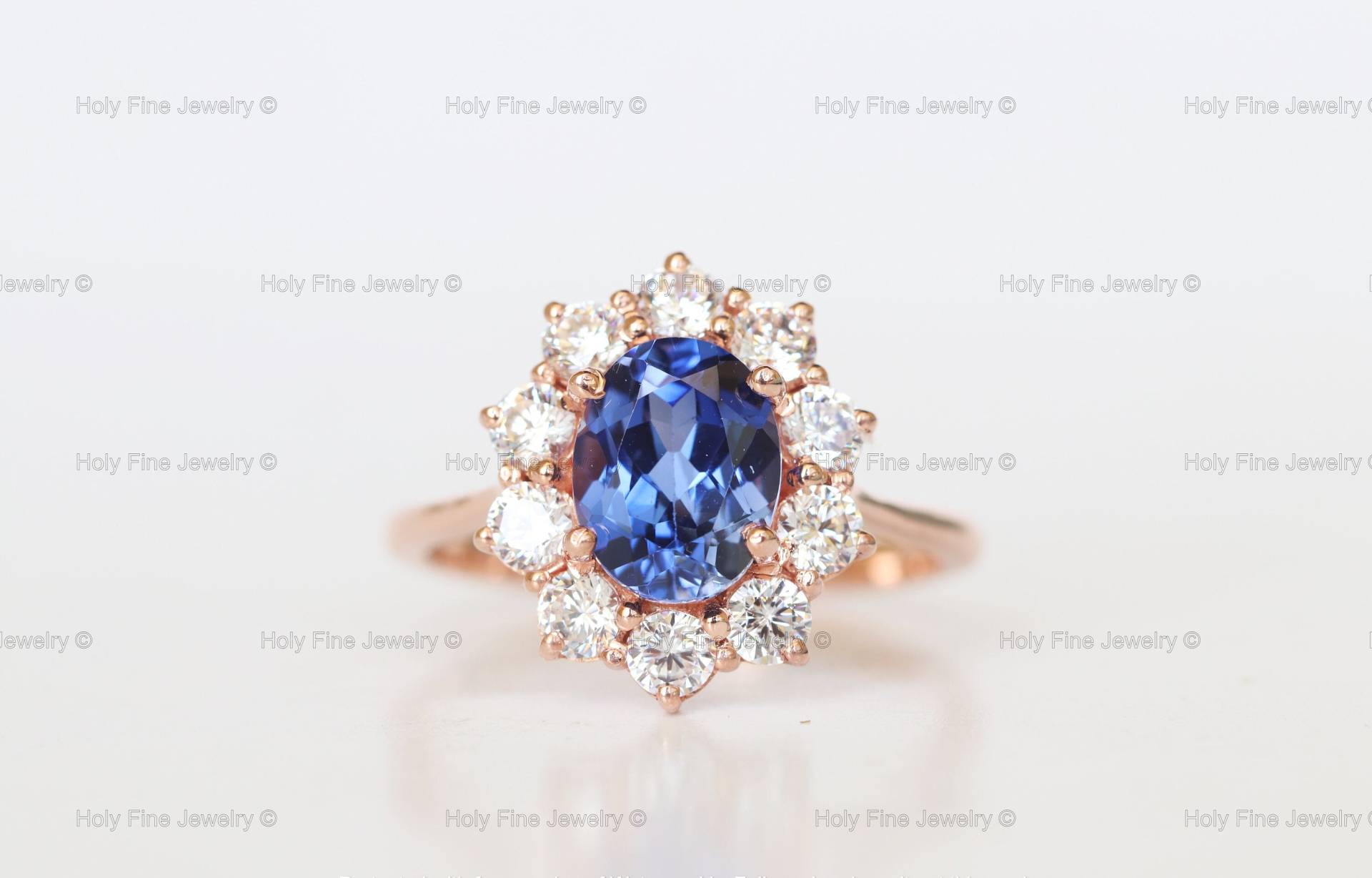 Natürliche Ovale Form Blauer Saphir Ring 14K Massives Gold Aaa Lab Verlobungsring Versprechen Royal Blue September Birthstone von HolyFineJewelry