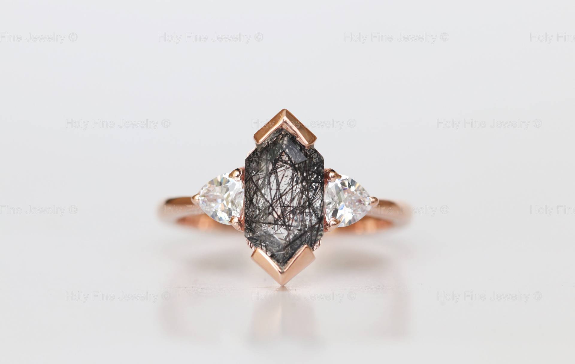 Natürlicher Hexagonschliff Schwarzer Rutilquarz Und Trillionenschliff Diamant Verlobungsring Einzigartiger Rutil Turmalinierter Quarz Schwarzquarz von HolyFineJewelry