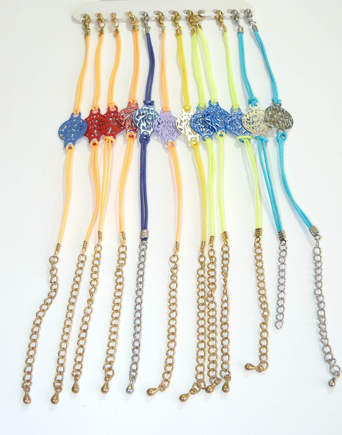 12 Stück | Gemischte Farben - Kabbalah Schmuck Für Liebe, Hoffnung Und Gebet "Schma Israel" | Hören, O Israel Hand Gliederarmband 12 Stück | Gemischte Farben - Kabbalah Schmuck Für Liebe, Hoffnung Und Gebet "Schma Israel" | Hören, O Israel Hand Gliederarmband von HolyGifts