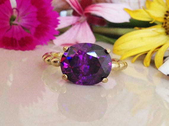 Amethyst Ring - Lila Februar Geburtsstein Gold Edelstein Cocktail Brautschmuck Oval von HolyLandChic