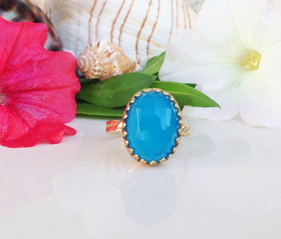 Chalcedon Ring - Ovale Krone Gold Aqua Blau Stone Verlobungsring Rose Geschliffene Chalzedon Versprechen von HolyLandChic
