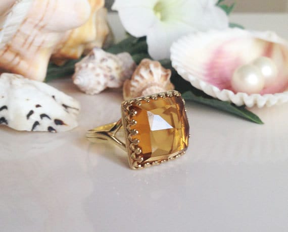 Citrin Ring - November Geburtsstein Cocktail-Ring Platz Krone Gelb Zarter Gold Edelstein-Ring von HolyLandChic