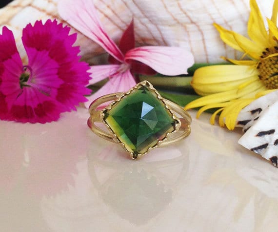 Grüner Turmalin Rosenschliff Ring - Platz Krone Gold Grüne Edelstein-Ring Grüner Verlobungsring von HolyLandChic