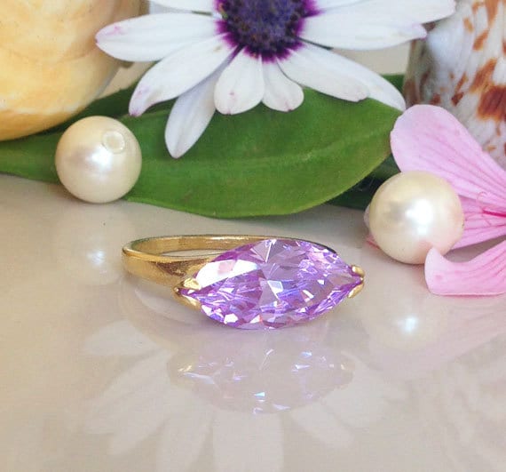 Lavendel Amethyst Ring - Gold June Birthstone Edelstein-Ring Cocktail-Ring Brautschmuck Facettierte von HolyLandChic