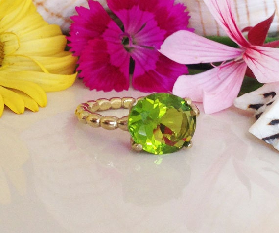 Peridot-Ring - August Birthstone Edelstein-Ring Hellgrüne Stein Gold Ring Stift Einstellung Zarter von HolyLandChic