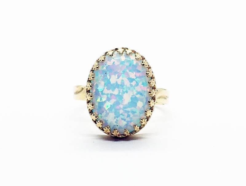 Weißer Opal Ring - Gold Oval Krone Edelstein Schmuck Abend Party Versprechen Brautgeschenk von HolyLandChic