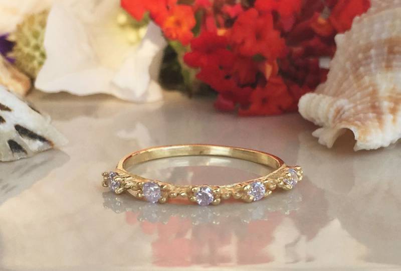 Alexandrit Ring - Lavendel Juni Geburtsstein Gold Zierlicher Kleiner Prong Schmaler Schmuck Alexandrit Ring - Lavendel Juni Geburtsstein Gold Zierlicher Kleiner Prong Schmaler Schmuck von HolyLandJewelry