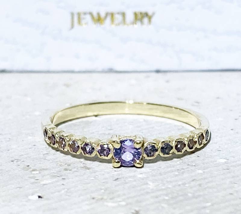 Alexandrit Ring - Lavendel Juni Geburtsstein Gold Zierlicher Kleiner Schlichter von HolyLandJewelry