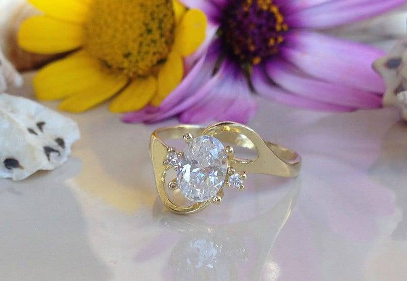 April Geburtsstein Schmuck - Klarer Quarz Ring Edelstein Gold Zarter Ehering Prong von HolyLandJewelry