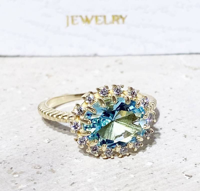 Aquamarin Ring - März Geburtsstein Statement Goldring Verlobungsring Lünettenring Oval Cocktail von HolyLandJewelry