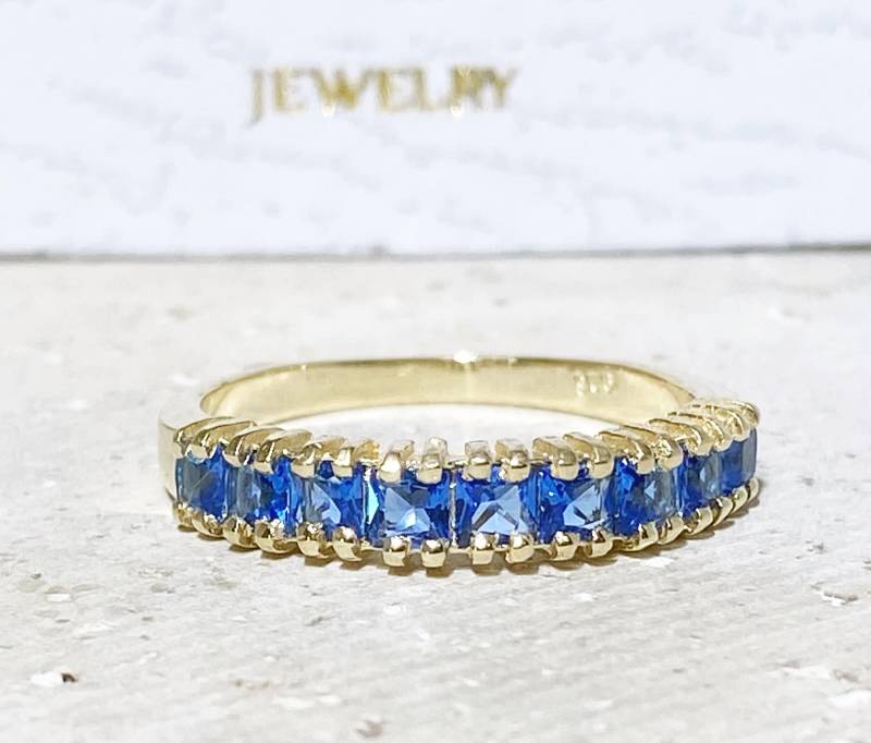 Blautopas Ring - Dezember Geburtsstein Goldring Stapelring Edelstein von HolyLandJewelry