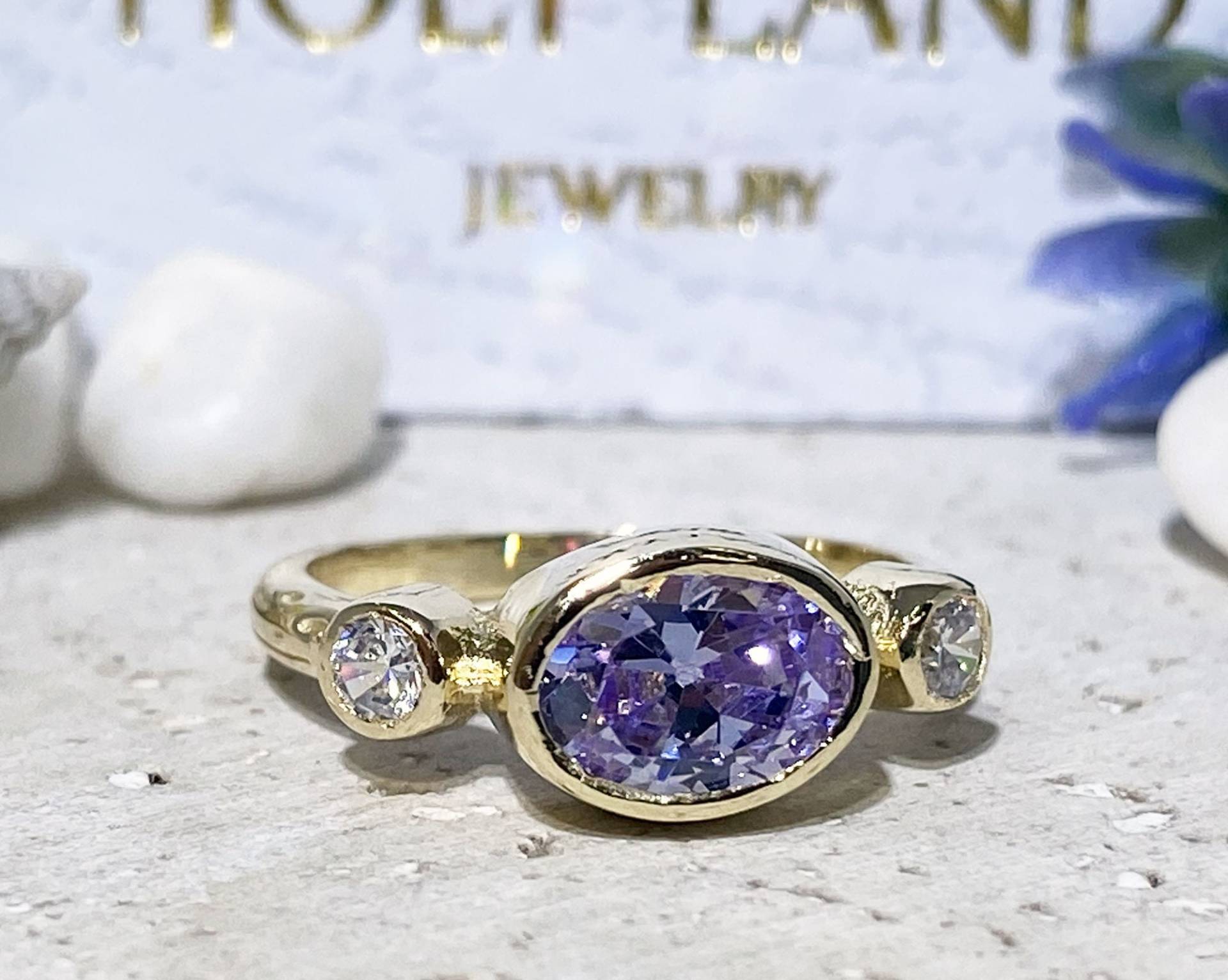 Dreifache Edelsteine Ring - Lavendel Amethyst Gold Edelstein Facettierten Lila Schlichter von HolyLandJewelry