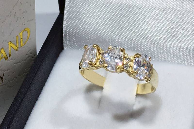 Klarer Quarz Ring - April Birthstone Gold Verlobungsring Stapel Edelstein von HolyLandJewelry