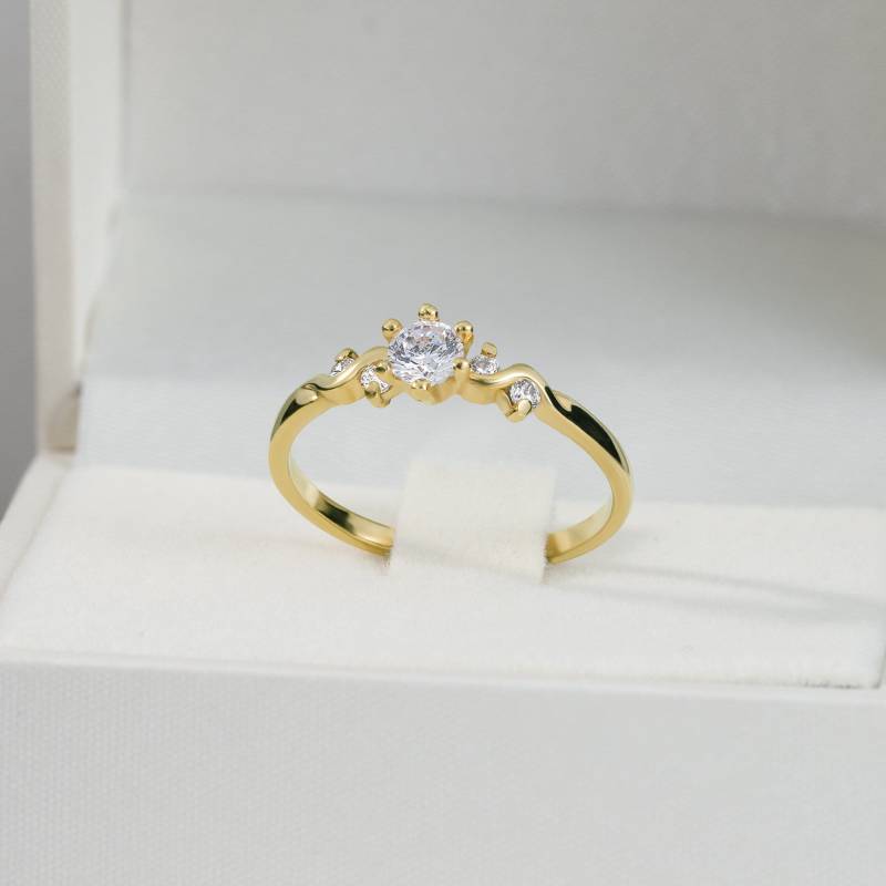 Klarer Quarz Ring - April Geburtsstein Gold Edelstein Zarter Kleiner Klarer Quarz Ring - April Geburtsstein Gold Edelstein Zarter Kleiner von HolyLandJewelry