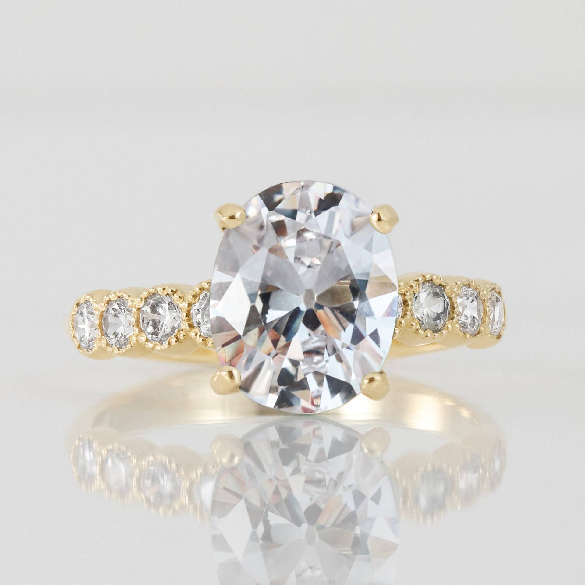 Klarer Quarz Ring - Goldring Krappenring Statement Cocktail April Geburtsstein Edelstein Band Verlobungsring Oval von HolyLandJewelry