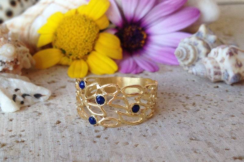 Lapis Lazuli Ring - Echter Edelstein Goldring Filigraner September Geburtsstein Halbedelring von HolyLandJewelry