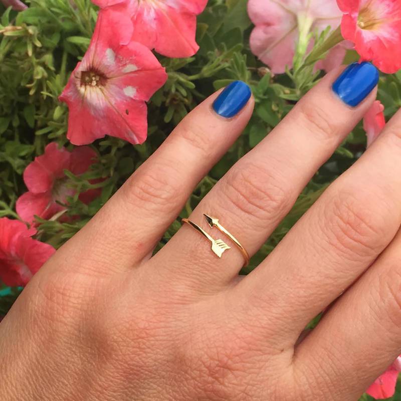 Pfeil Ring - Goldring Stapelring Kleiner Alltagsring Verstellbarer Schlichter Schmaler von HolyLandJewelry