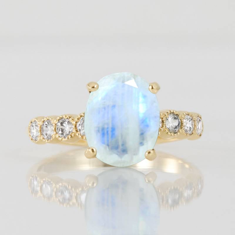 Regenbogen Mondstein Ring - Juni Geburtsstein Statement Gold Verlobungsring Oval Cocktail Prong von HolyLandJewelry