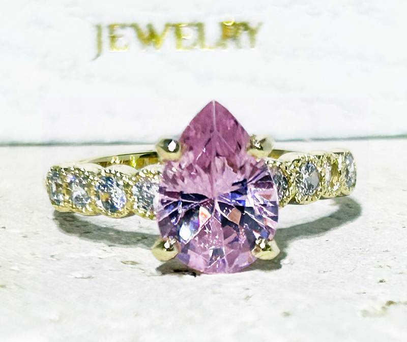 Rosenquarz Ring - Goldring Krappenring Statement Oktober Edelstein Band Verlobungsring Tropfen Rosa von HolyLandJewelry
