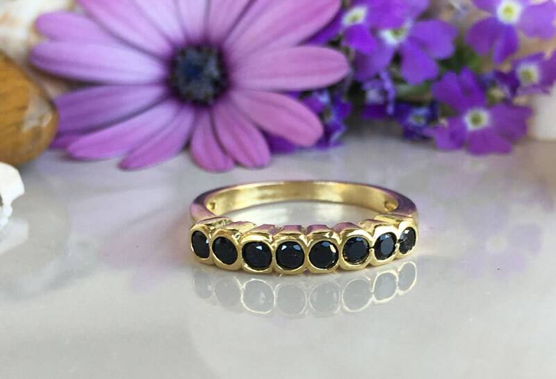 Schwarzer Onyx Ring - Dezember Geburtsstein Gold Stapel Lünetten Schlichter Schmuck Zierlicher von HolyLandJewelry