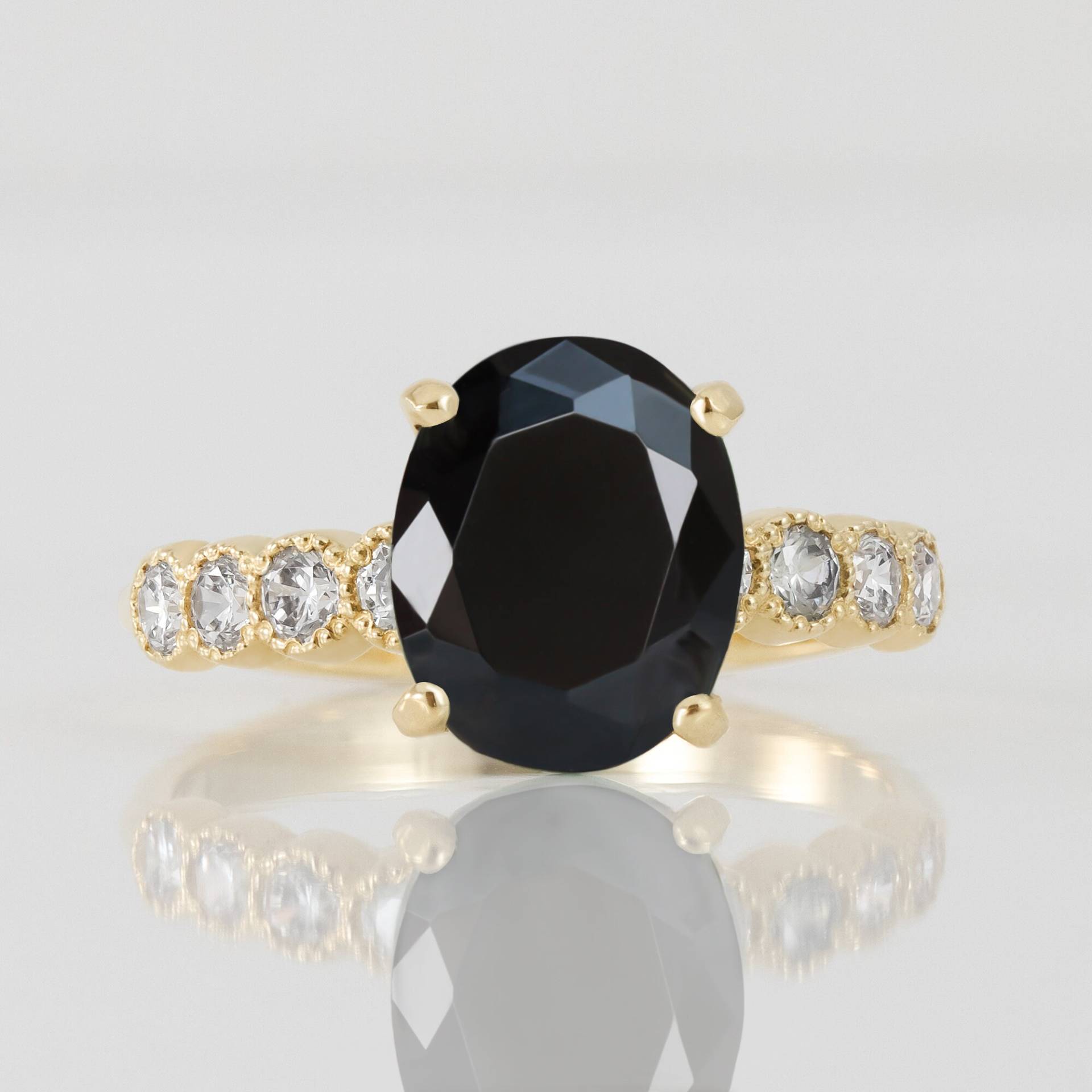 Schwarzer Onyx Ring - Dezember Geburtsstein Verlobungsring Goldring Krappenring Cocktailring Edelsteinband Statement von HolyLandJewelry