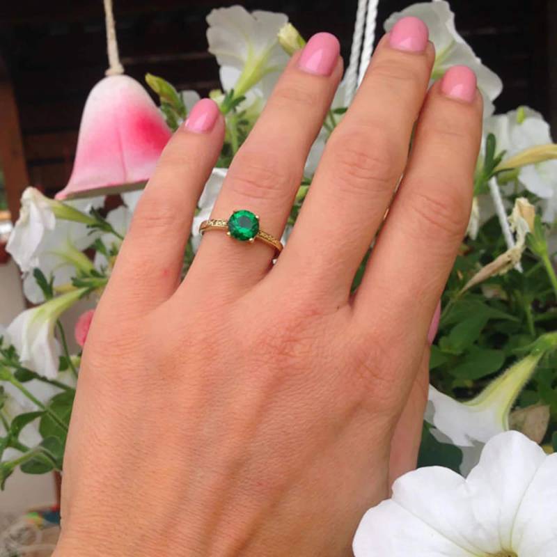 Smaragd Ring - Edelstein Gold Mai Geburtsstein Runder Grüner Schlichter Schmuck Prong von HolyLandJewelry