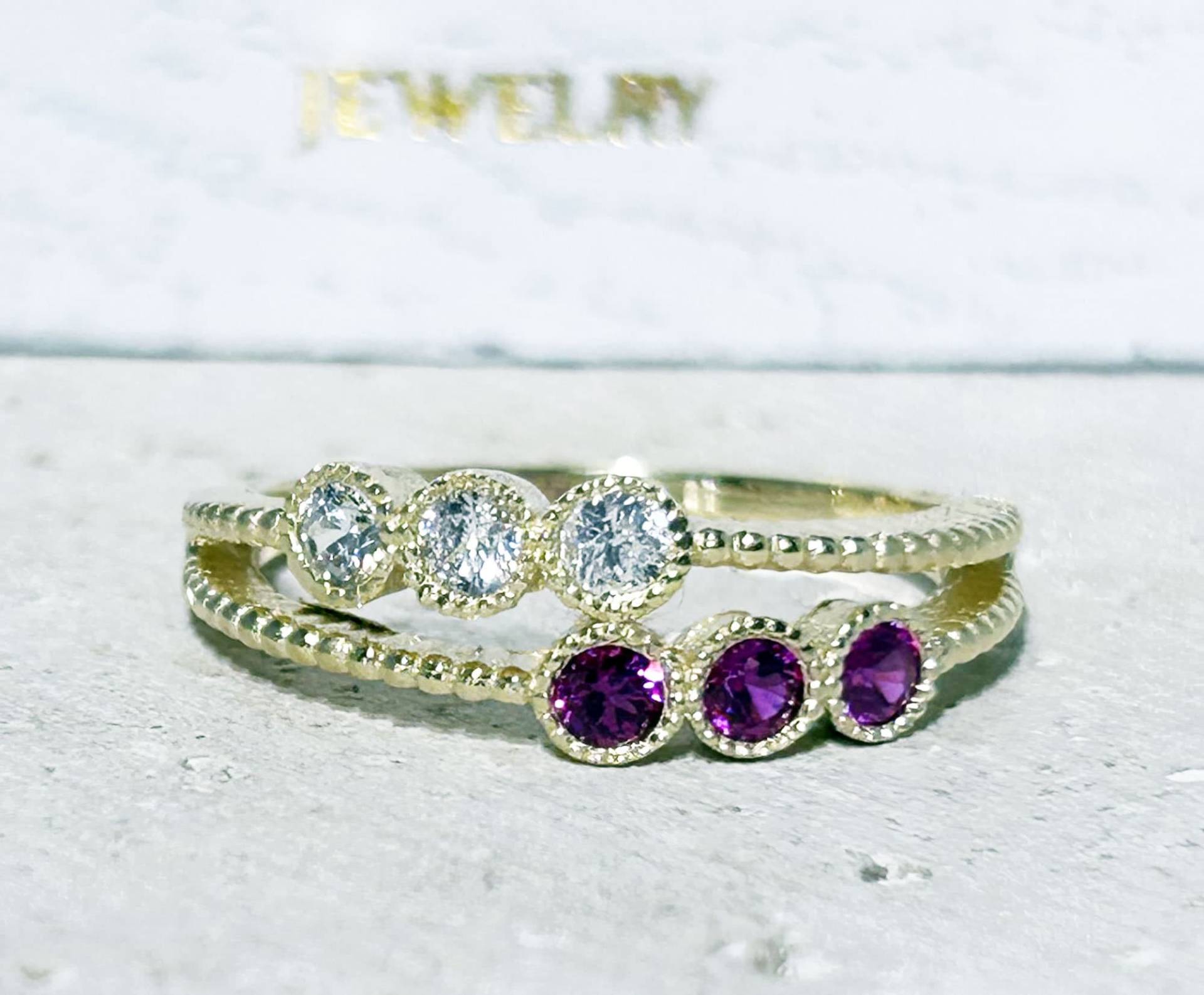Zwei Geburtssteine Ring - Rubin Klarer Quarz Edelstein Zarter Schlichter Schmuck von HolyLandJewelry