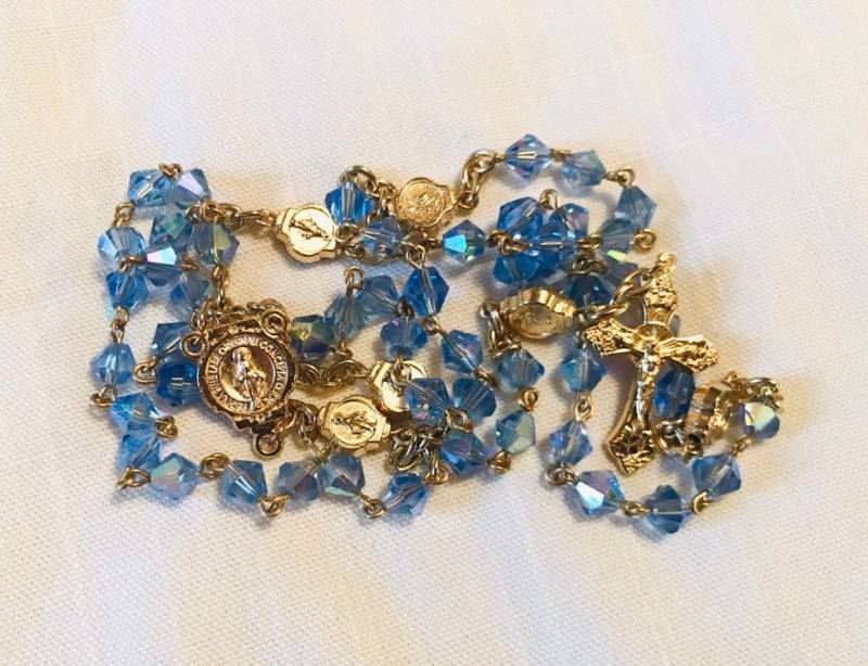 Blauer Kristall Rosenkranz - Blau Und Gold Wundertätige Medaille Handgemachter Blauer Kristall Rosenkranz - Blau Und Gold Wundertätige Medaille Handgemachter von HolyTraditions