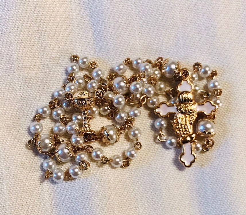Eucharist Rosenkranz - Mädchen Oder Jungen Perfekt Als Erstkommunion Rosenkranz, Gold- Und Glasperlen-Rosenkranz, Handgefertigter Traditioneller Eucharist Rosenkranz - Mädchen Oder Jungen Perfekt Als Erstkommunion Rosenkranz, Gold- Und Glasperlen-Rosenkranz, Handgefertigter Traditioneller von HolyTraditions